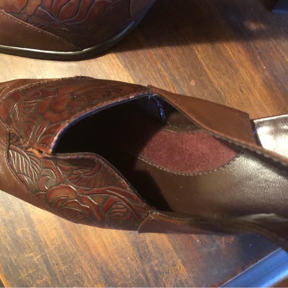 Leather Brown Slingback Shoes, Size 10 - Picture 6 of 10